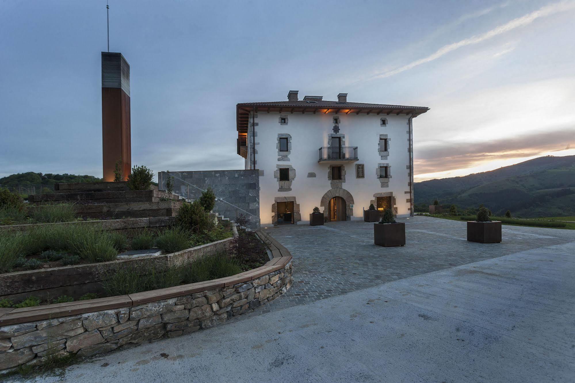 Palacio De Yrisarri By Irrisarri Land Иганци Экстерьер фото