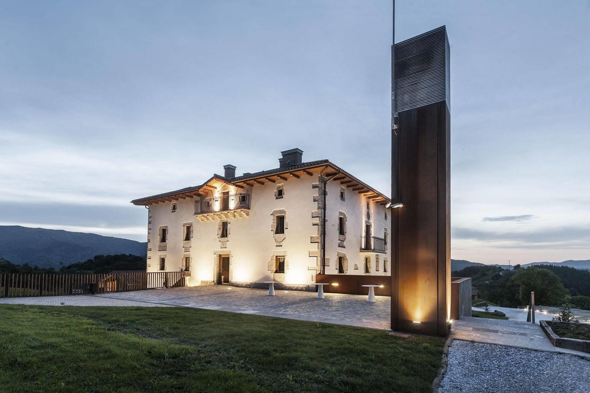 Palacio De Yrisarri By Irrisarri Land Иганци Экстерьер фото