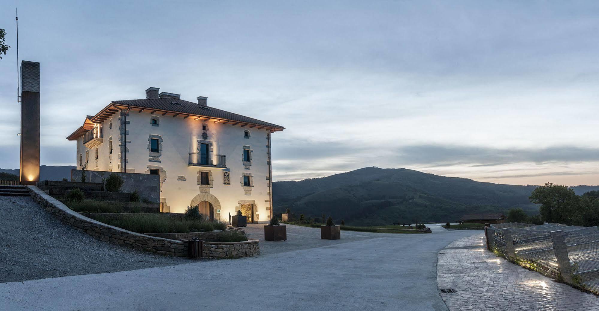 Palacio De Yrisarri By Irrisarri Land Иганци Экстерьер фото